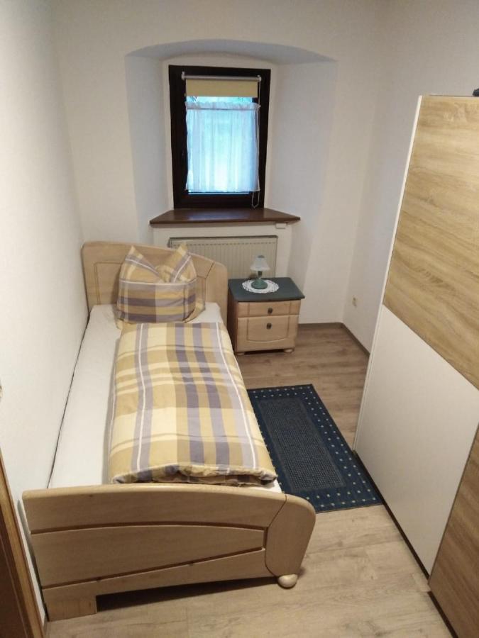 Sparneck Ferienwohnung Am Marktplatz מראה חיצוני תמונה
